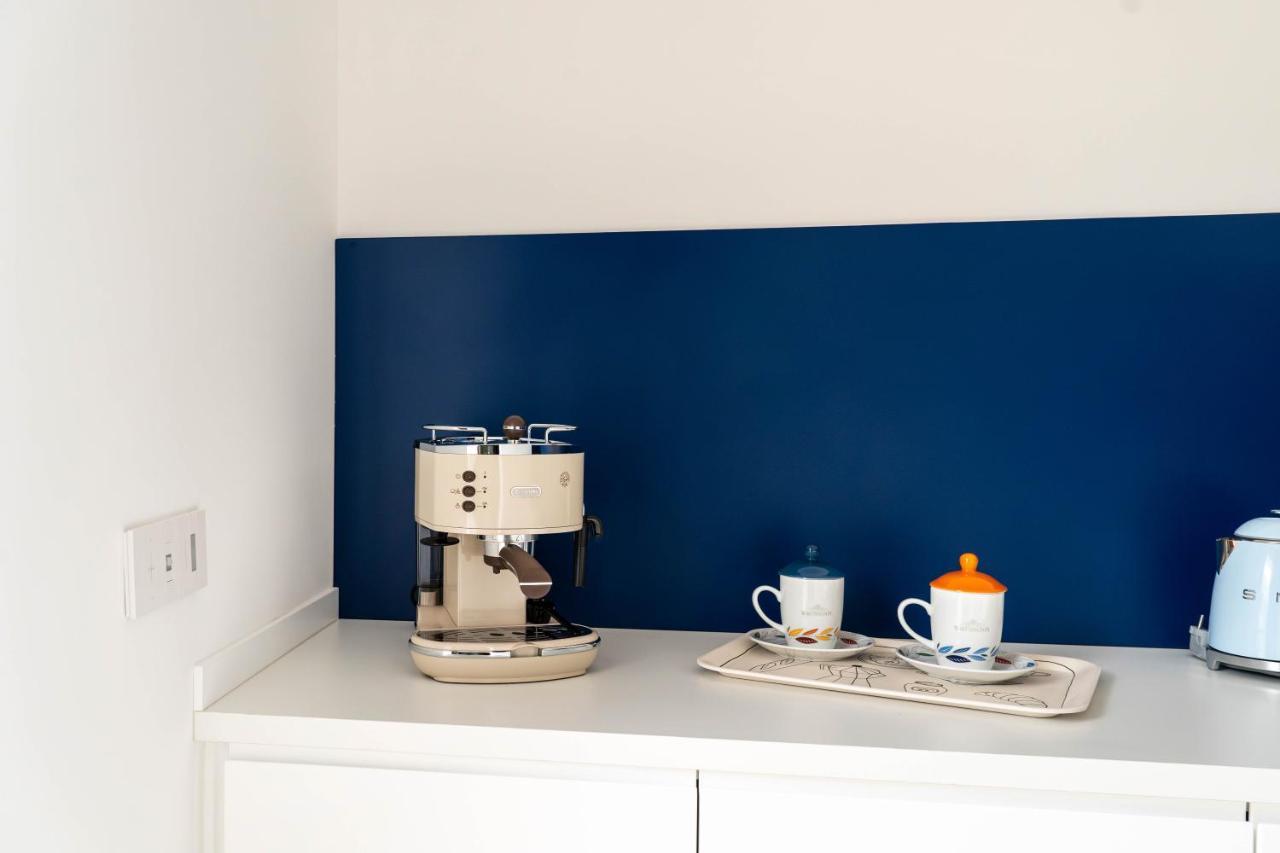 Appartamento Donna Giacinta Blu Luxury Flat Bari Esterno foto