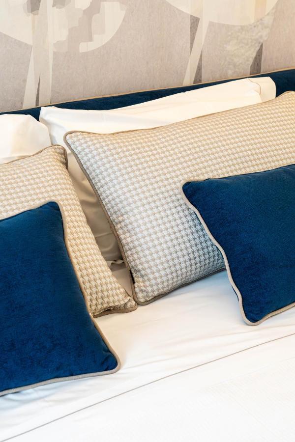 Appartamento Donna Giacinta Blu Luxury Flat Bari Esterno foto